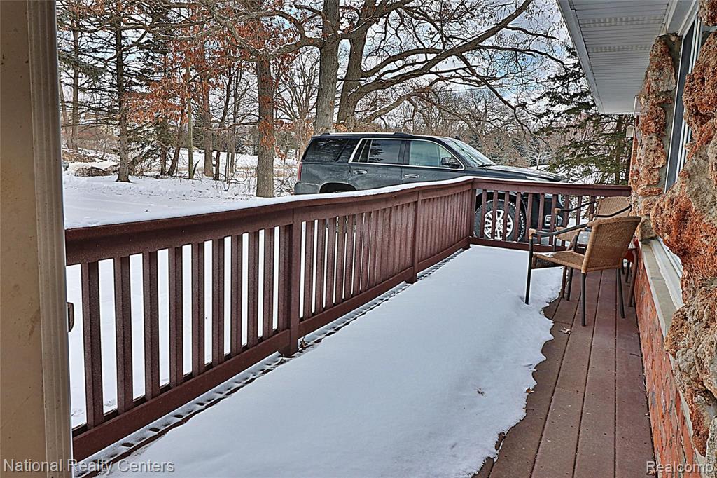 8290 Bergin Road Howell, MI 48843 - Photo 8 of 47