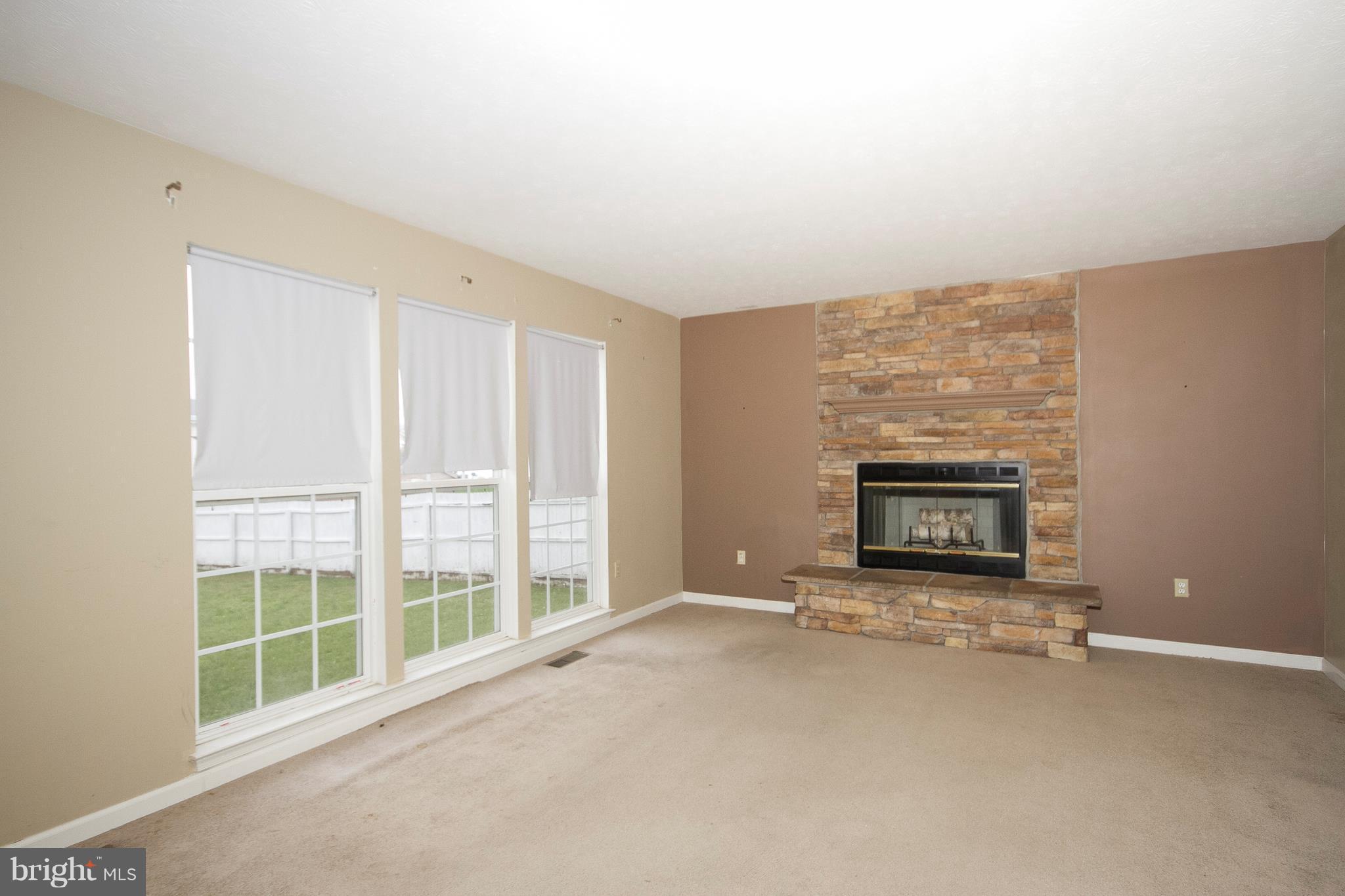 1 Lister Lane Ridgely, MD 21660 - Photo 7 of 24 Living Room
