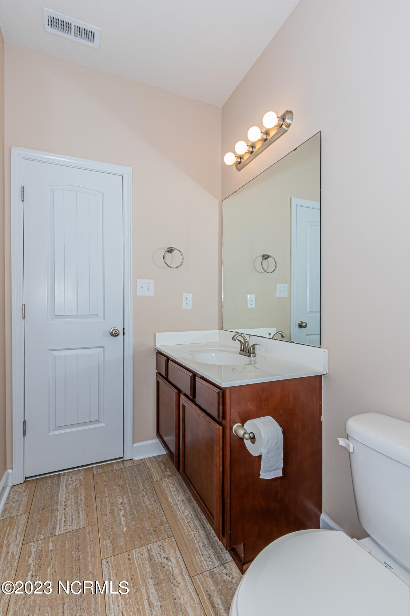 316 Frisco Way Holly Ridge, NC 28445 - Photo 32 of 68 Bathroom 2