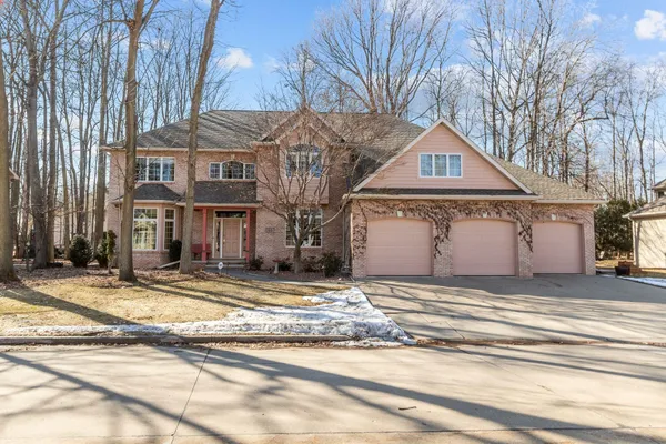$650,000 | 63 Brentwood Lane, Appleton, WI 54915
