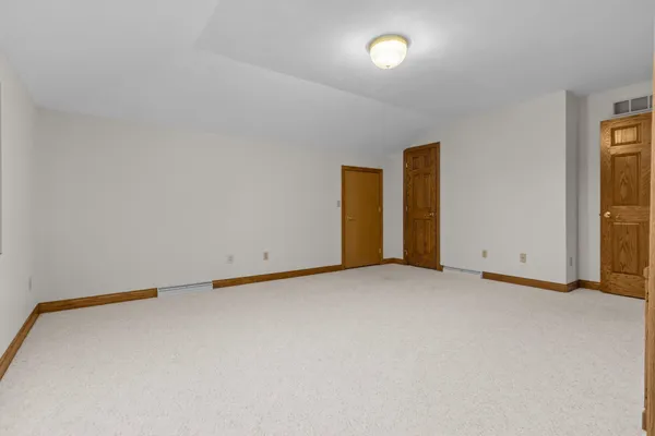 $650,000 | 63 Brentwood Lane, Appleton, WI 54915