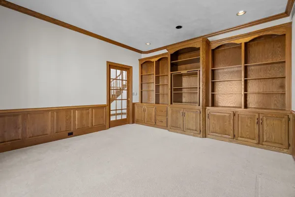 $650,000 | 63 Brentwood Lane, Appleton, WI 54915