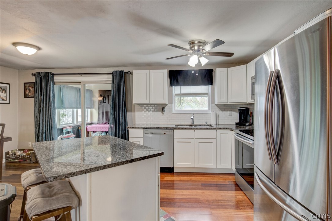 8279 Swallow Path Clay, NY 13090 - Photo 13 of 36