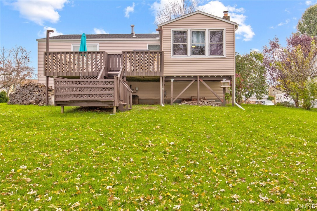 8279 Swallow Path Clay, NY 13090 - Photo 34 of 36