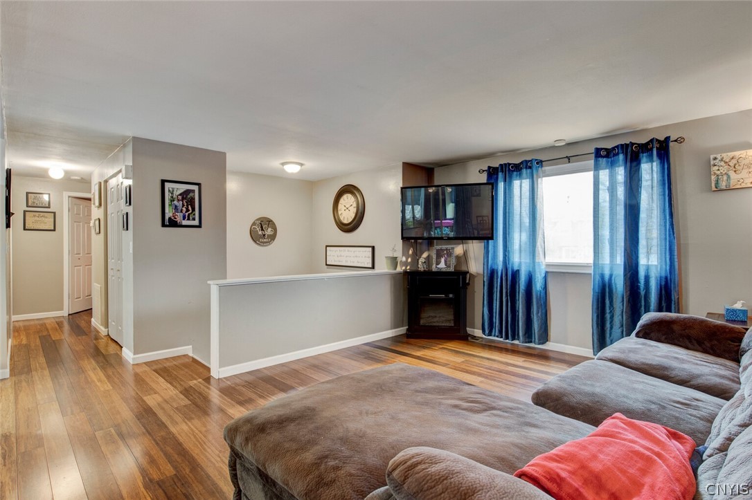 8279 Swallow Path Clay, NY 13090 - Photo 6 of 36