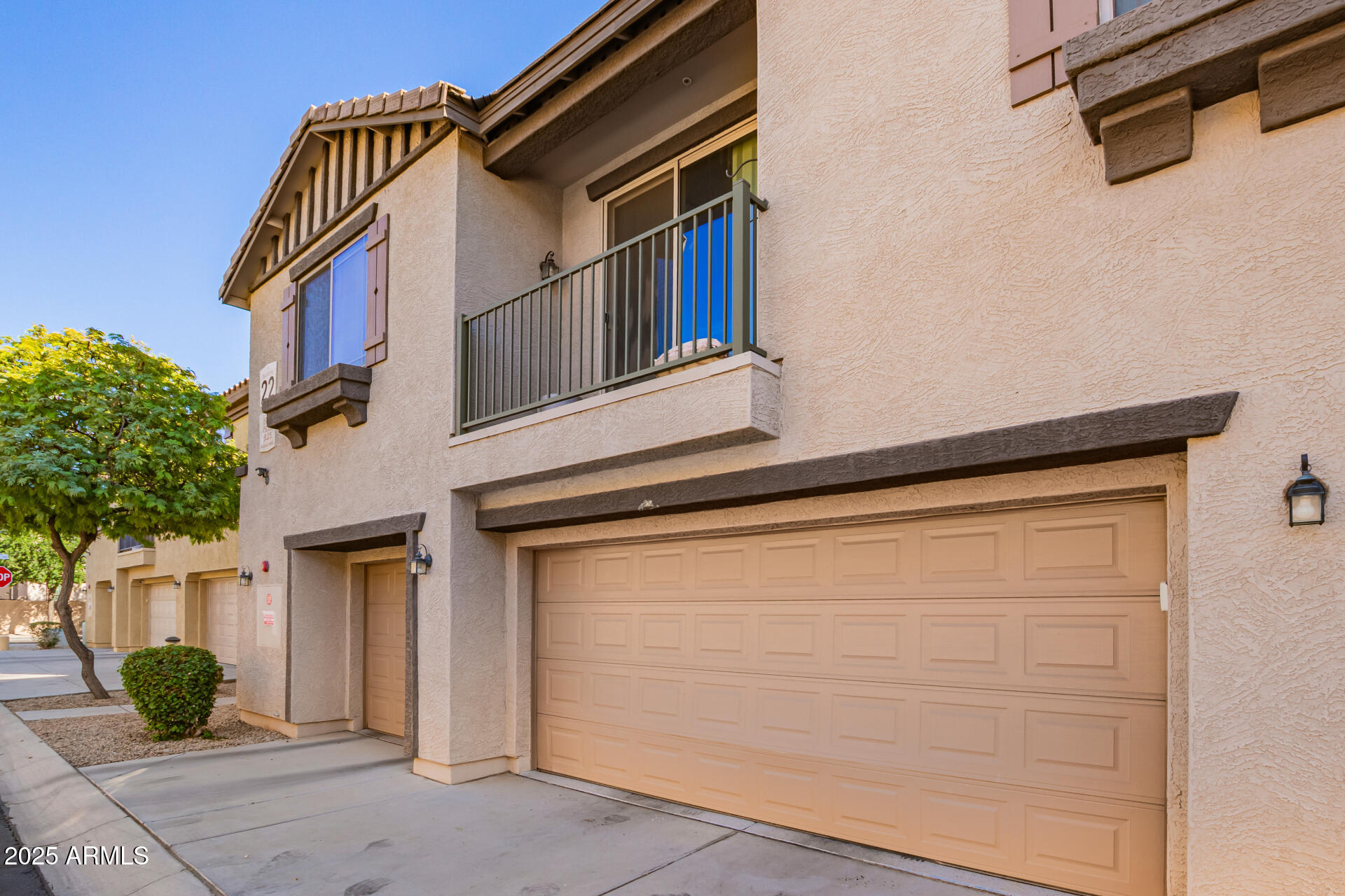 8117 West Groom Creek Road Phoenix, AZ 85043 - Photo 28 of 33 a front view of a house