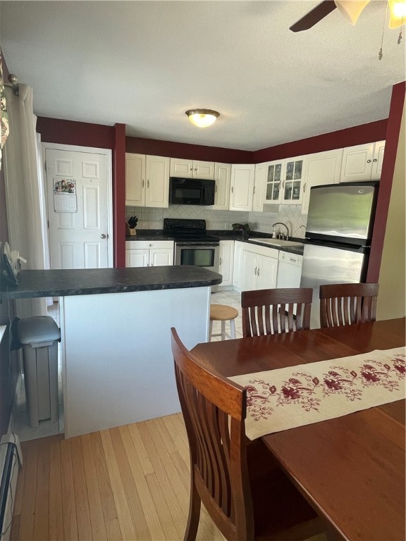52 Springbrook Road Westerly, RI 02891 - Photo 15 of 29 Dining area