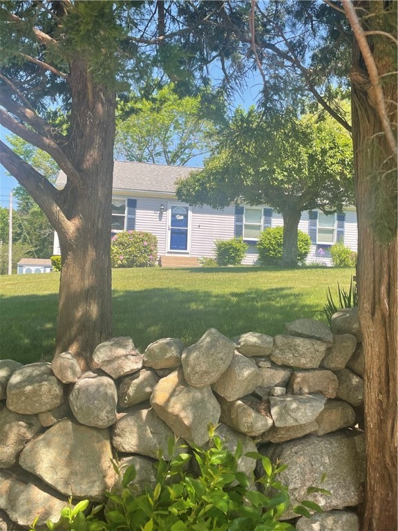52 Springbrook Road Westerly, RI 02891 - Photo 3 of 29