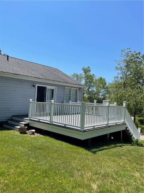 52 Springbrook Road Westerly, RI 02891 - Photo 6 of 29 Back deck