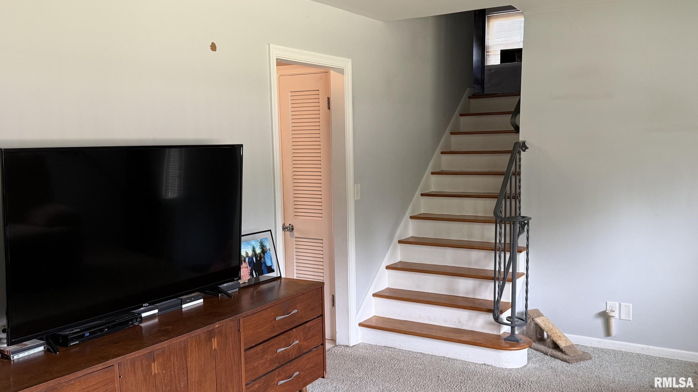69 Nottingham Road Springfield, IL 62704 - Photo 5 of 17