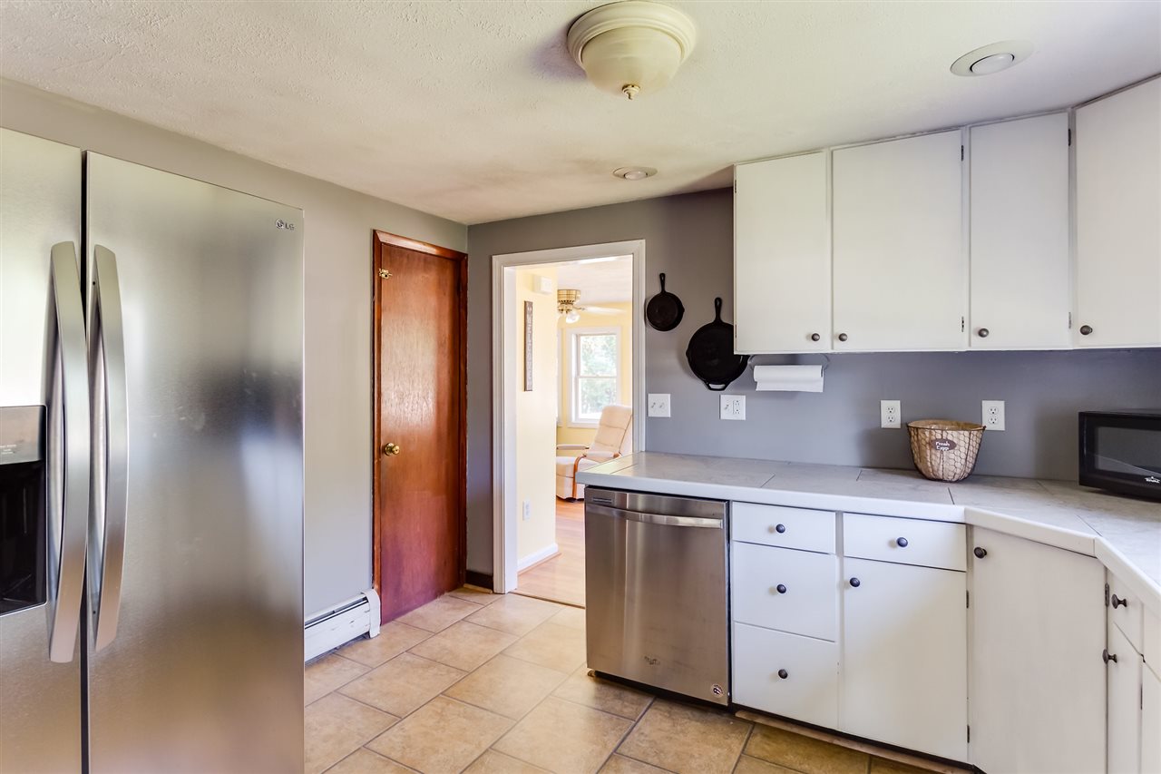 421 Lebanon Road North Berwick, ME 03906 - Photo 4 of 40 Gallery Image 4