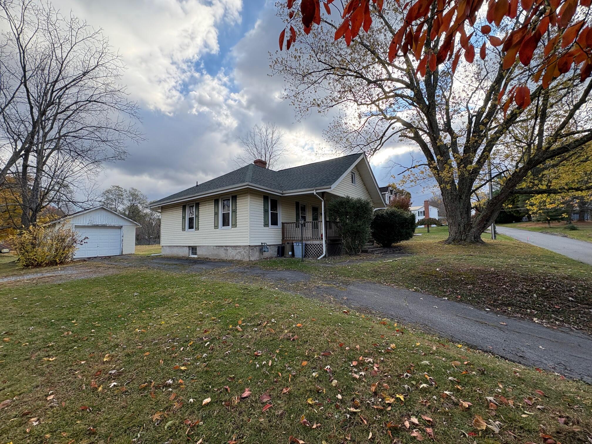 177 Lipps Road Lewisburg, WV 24901 - Photo 2 of 26 Gallery Image 2