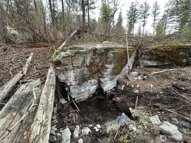 $389,900 | 722 Aeneas Valley Road, Tonasket, WA 98855