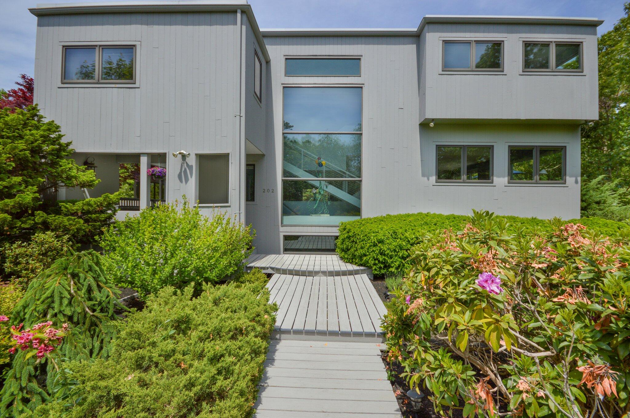 202 Old County Road East Sandwich, MA 02537 - Photo 3 of 37 Front View