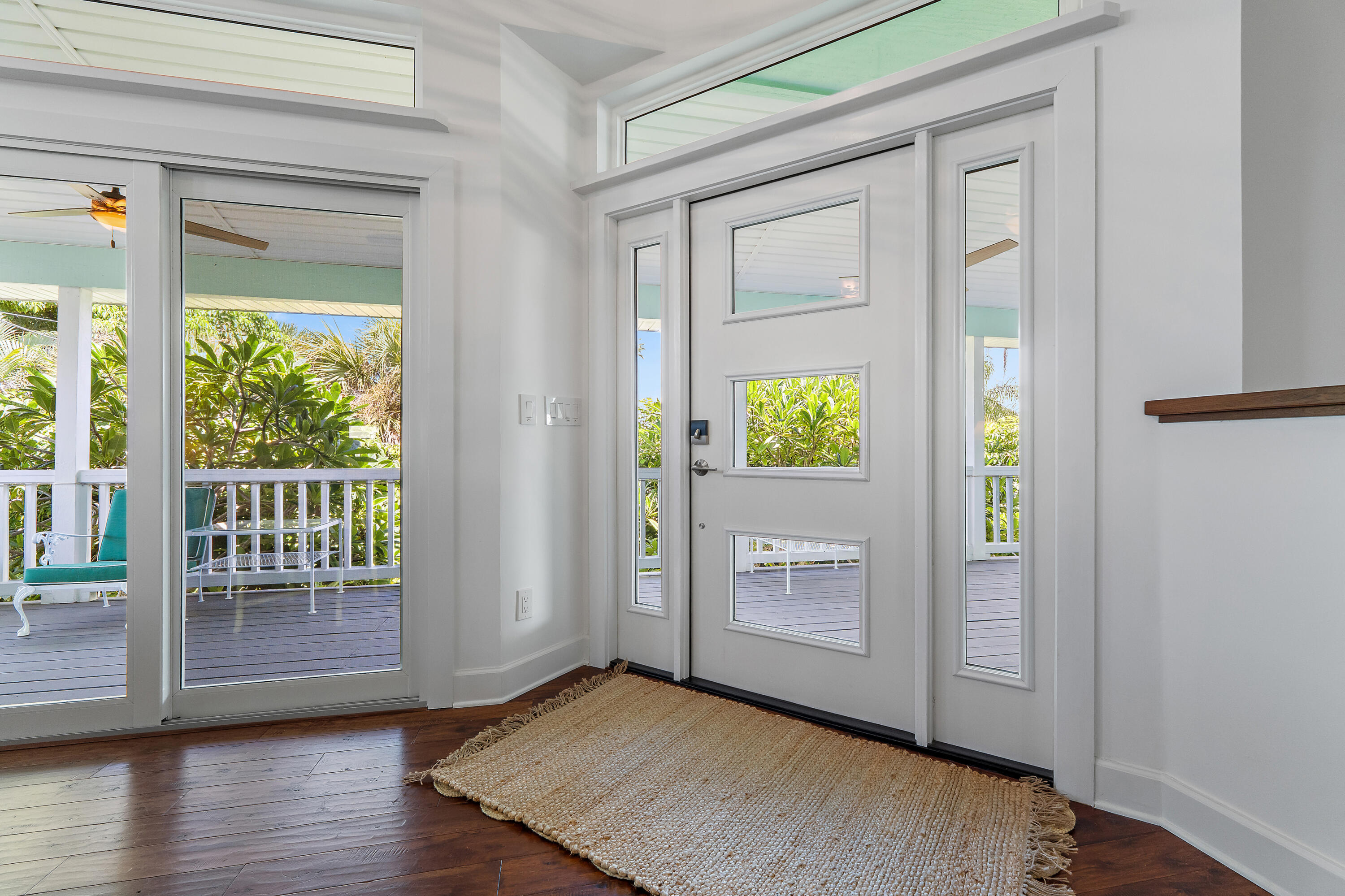 3463 Canal Court Jupiter, FL 33469 - Photo 12 of 62 Foyer