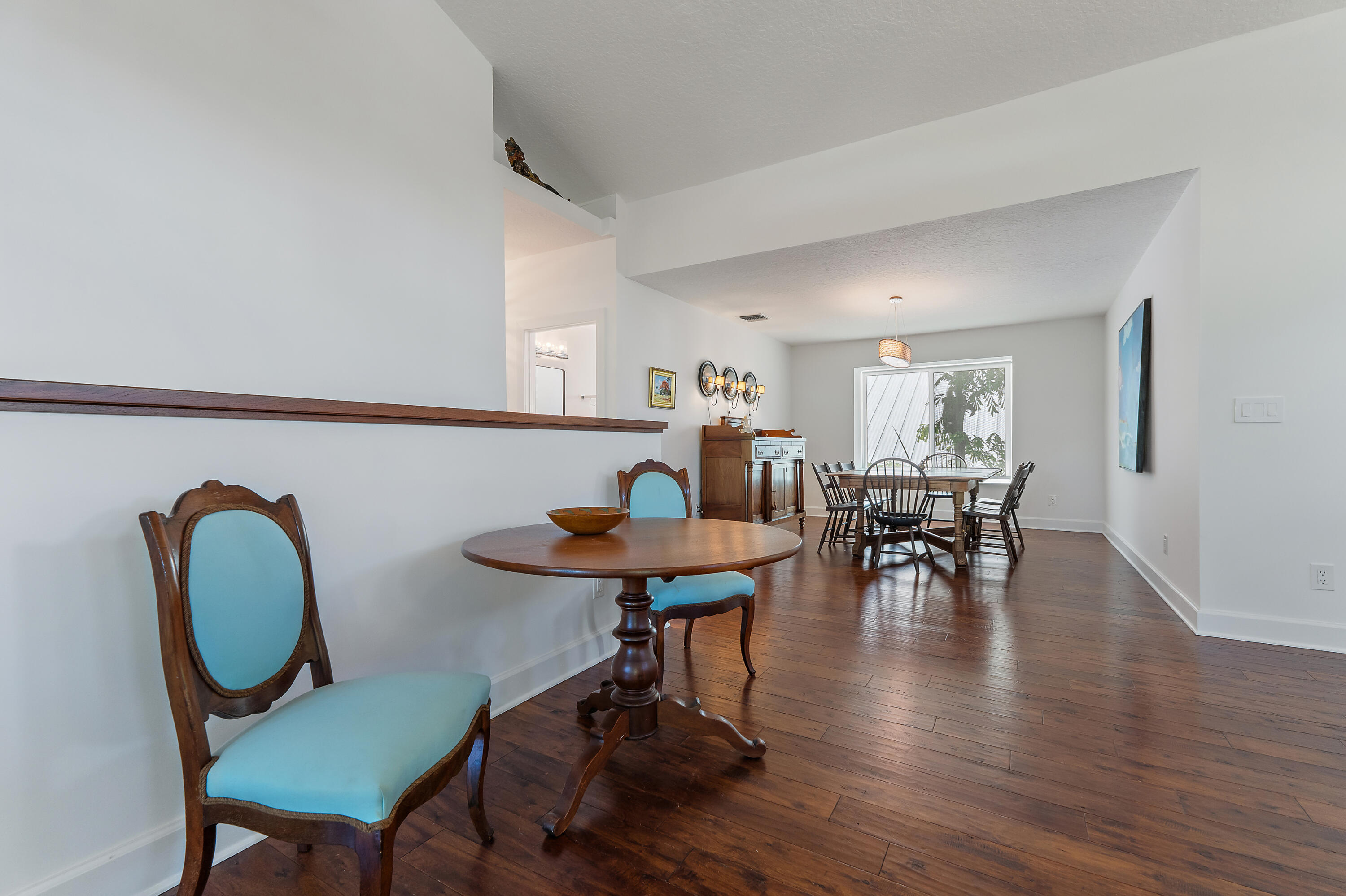 3463 Canal Court Jupiter, FL 33469 - Photo 16 of 62 Living Room Sitting Area