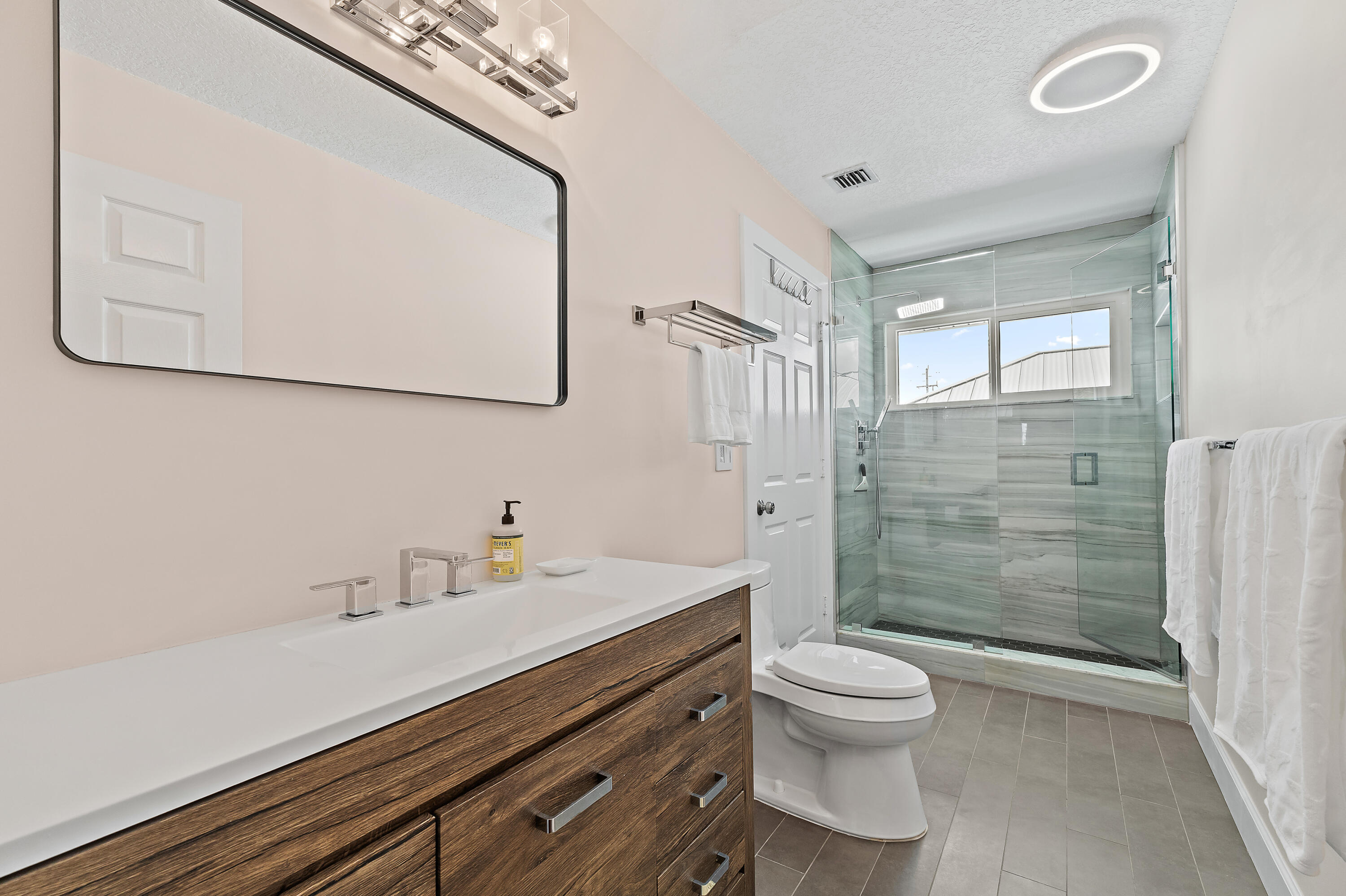 3463 Canal Court Jupiter, FL 33469 - Photo 22 of 62 @nd Bath 2nd Floor