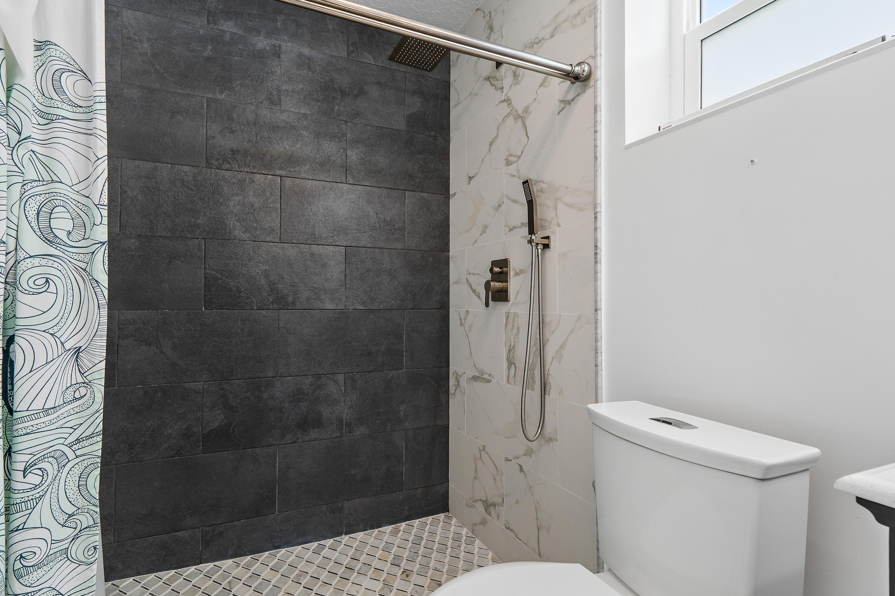 3463 Canal Court Jupiter, FL 33469 - Photo 40 of 62 3rd bath 1st Floor