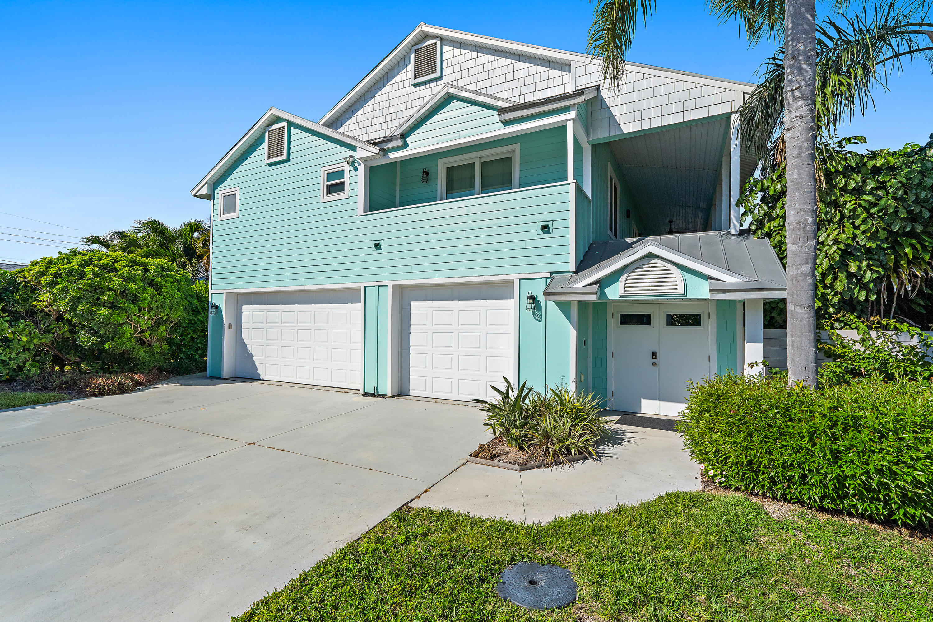 3463 Canal Court Jupiter, FL 33469 - Photo 4 of 62 006-3463CanalCt-Jupiter-FULL