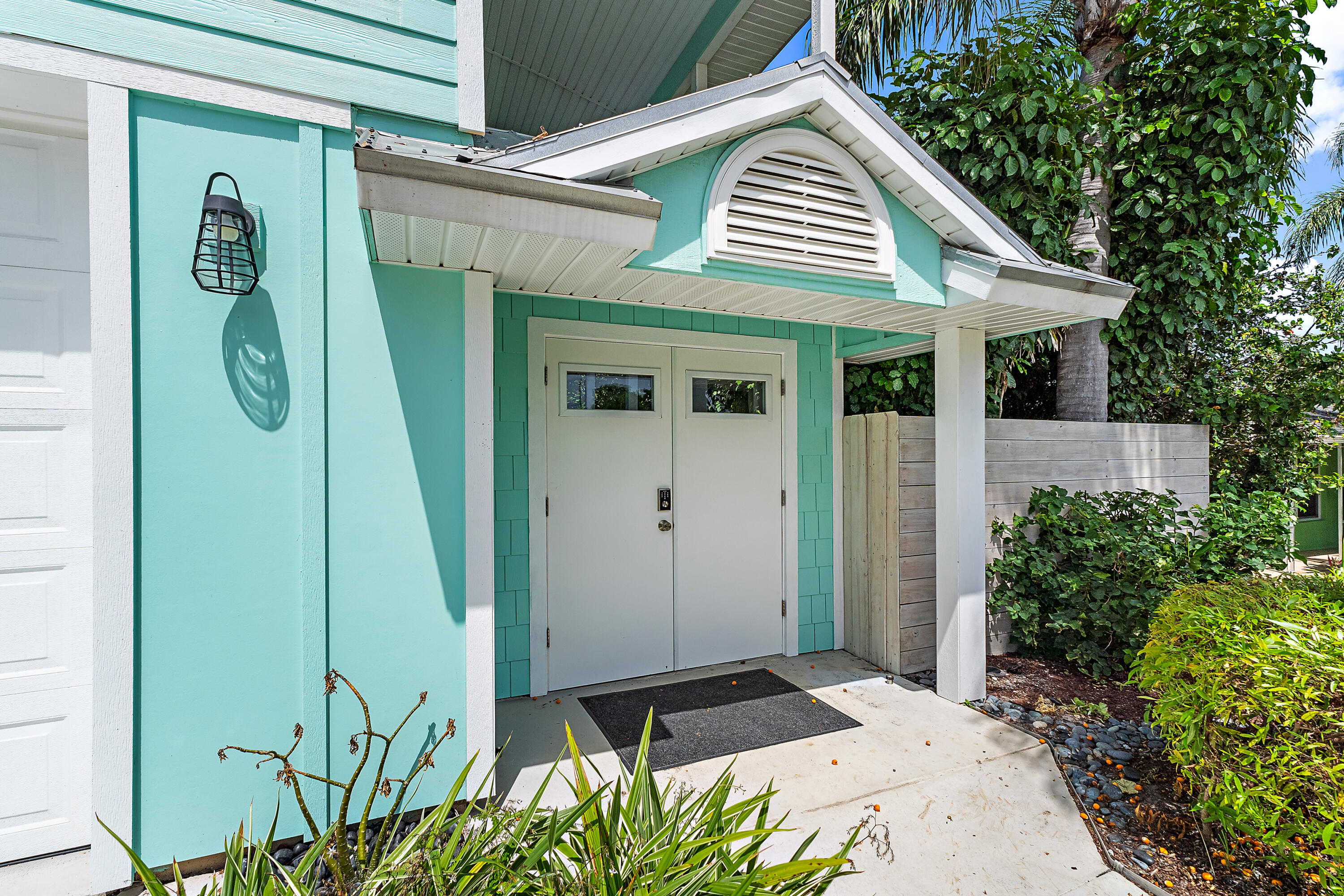 3463 Canal Court Jupiter, FL 33469 - Photo 5 of 62 Front Entry