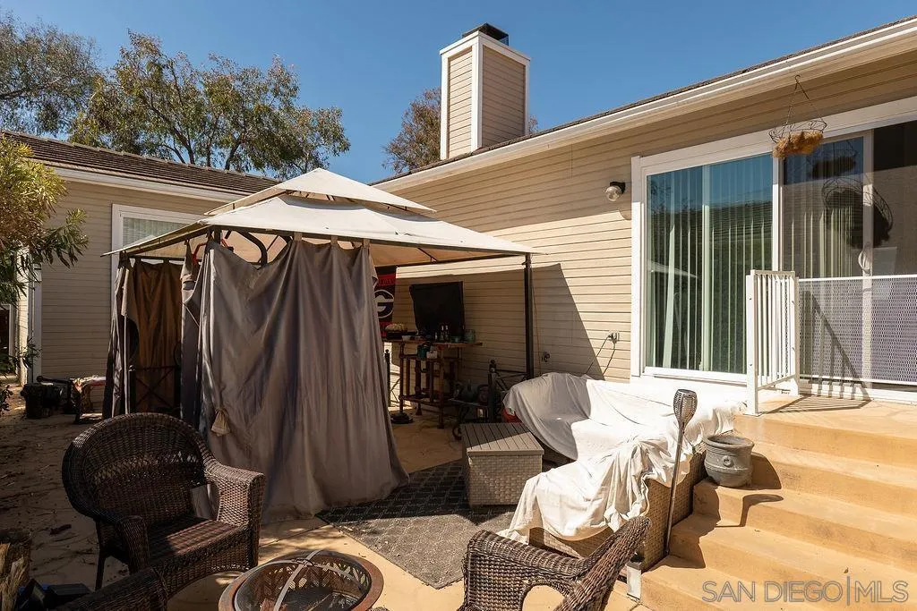 1126 Cottontail Road Vista, CA 92081 - Photo 14 of 18 Gallery Image 14