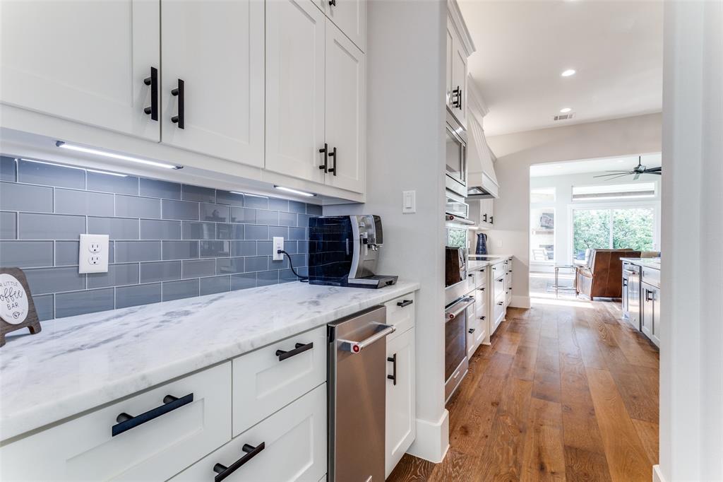 1757 Country Club Road Bowie, TX 76230 - Photo 13 of 40