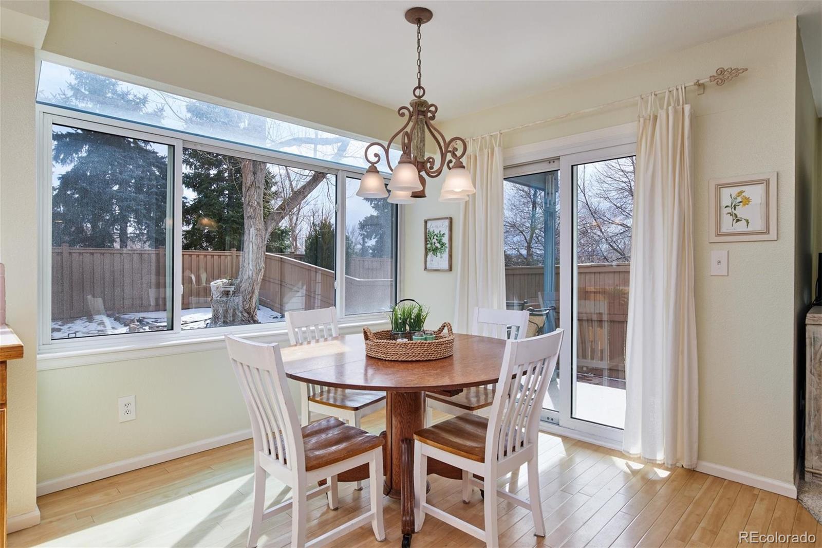 9997 Spring Hill Lane Highlands Ranch, CO 80129 - Photo 16 of 31 Gallery Image 16