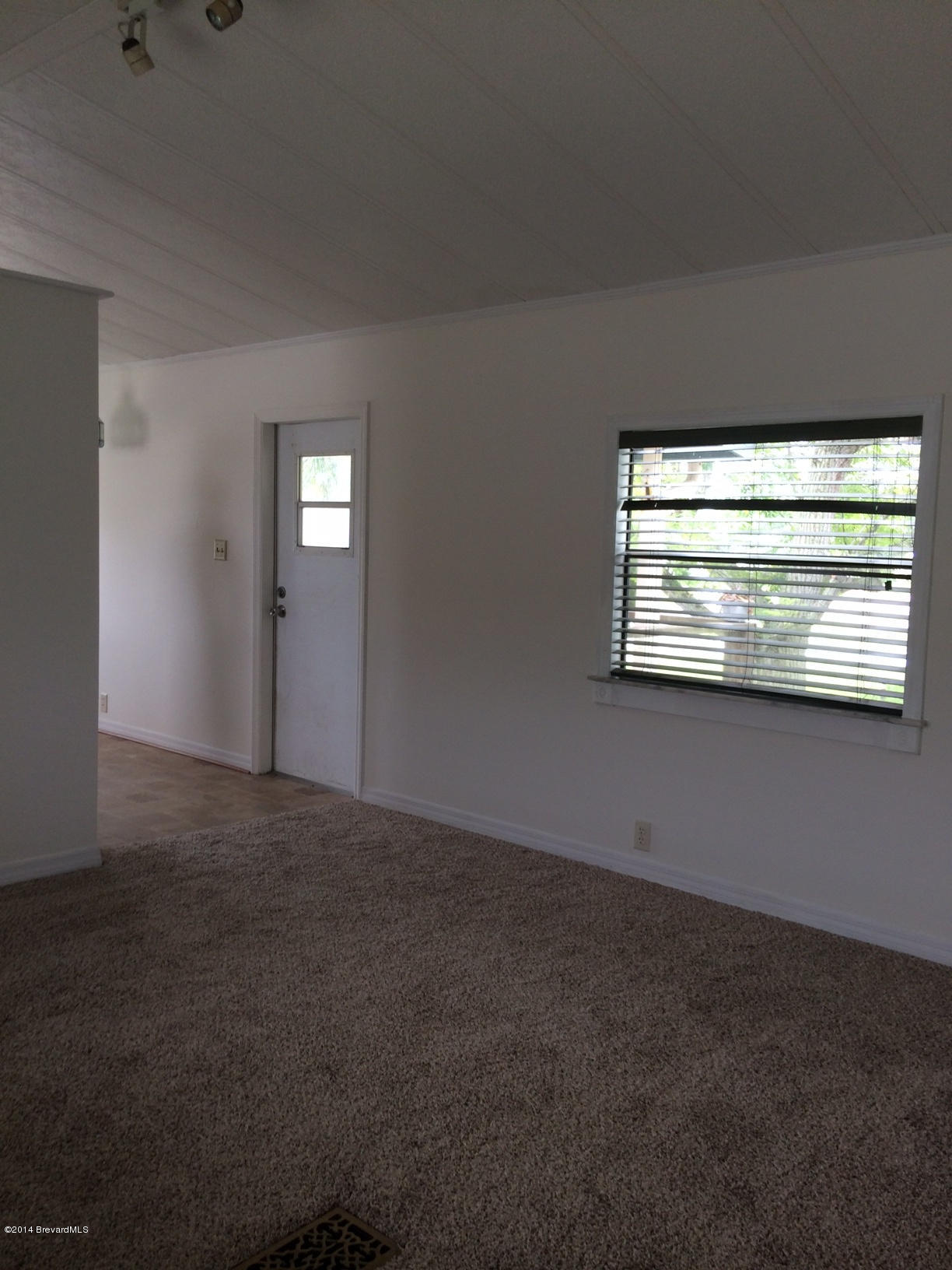 2529 Amberly Road Northeast Palm Bay, FL 32905 - Photo 5 of 21 Living room