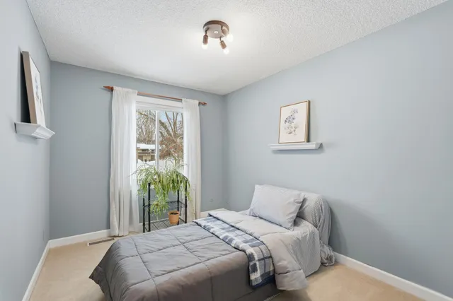 $315,000 | 1396 Arden View Drive, Arden Hills, MN 55112