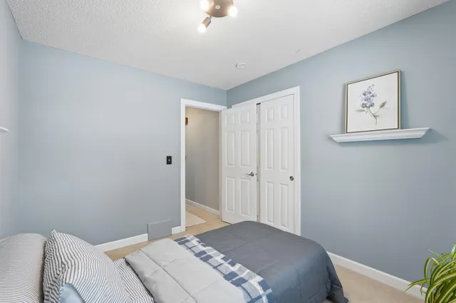 $315,000 | 1396 Arden View Drive, Arden Hills, MN 55112