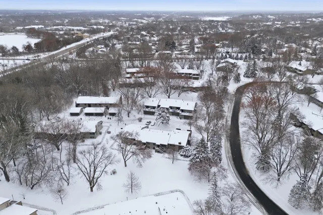 $315,000 | 1396 Arden View Drive, Arden Hills, MN 55112