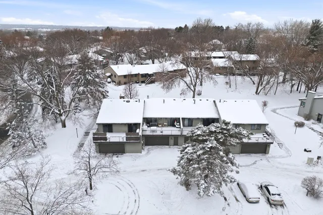 $315,000 | 1396 Arden View Drive, Arden Hills, MN 55112