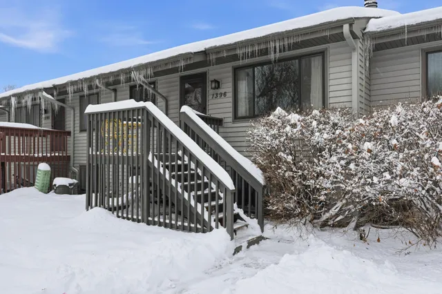 $315,000 | 1396 Arden View Drive, Arden Hills, MN 55112