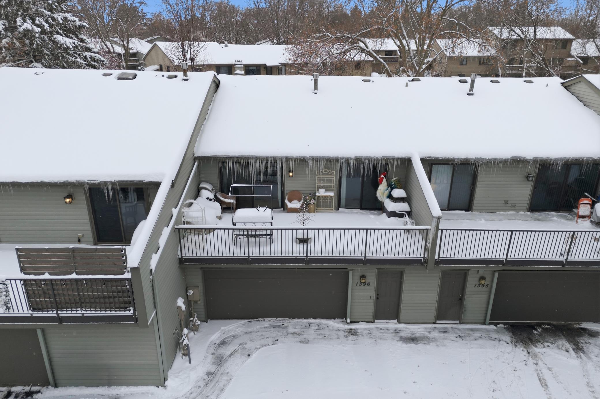 1396 Arden View Drive St. Paul, MN 55112 - Photo 4 of 30