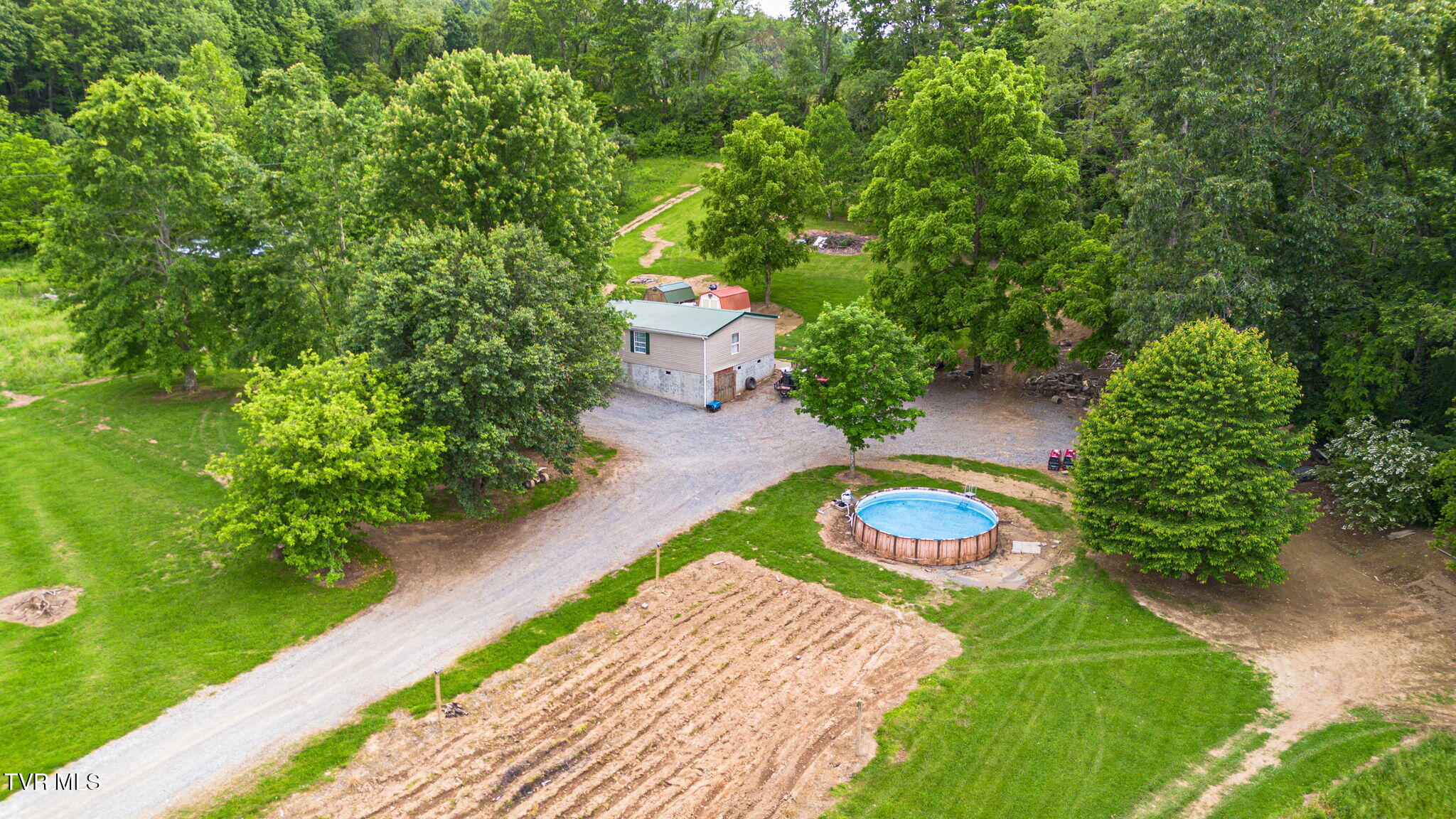 17508 Dreamers Lane Glade Spring, VA 24340 - Photo 3 of 38 3
