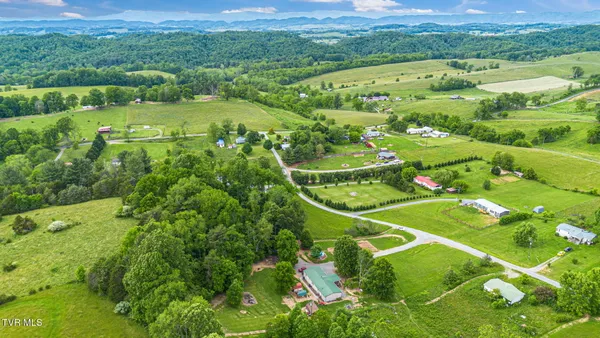 $210,000 | 17508 Dreamers Lane, Glade Spring, VA 24340