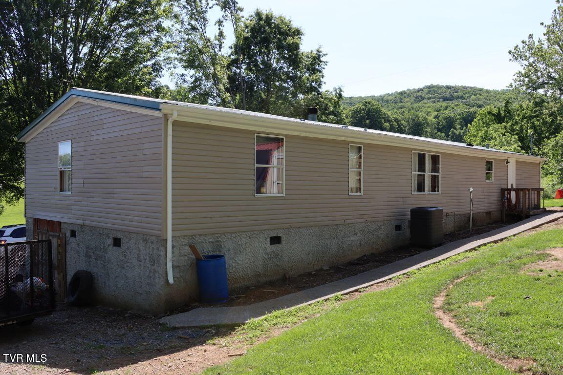 17508 Dreamers Lane Glade Spring, VA 24340 - Photo 38 of 38 4