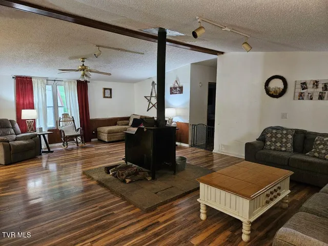 $210,000 | 17508 Dreamers Lane, Glade Spring, VA 24340