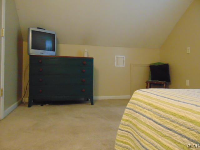 3055 Avon Road Bethlehem, PA 18017 - Photo 15 of 31 Gallery Image 15