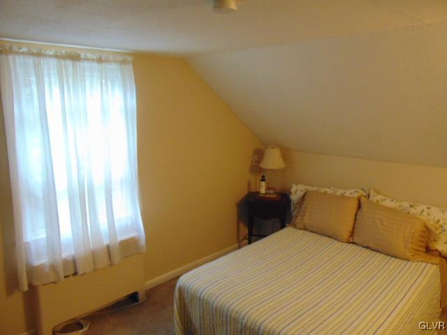 3055 Avon Road Bethlehem, PA 18017 - Photo 16 of 31 Gallery Image 16