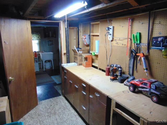 3055 Avon Road Bethlehem, PA 18017 - Photo 25 of 31 Gallery Image 25