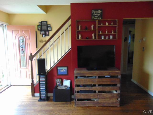 3055 Avon Road Bethlehem, PA 18017 - Photo 7 of 31 Gallery Image 7