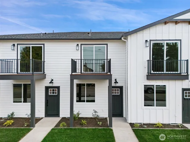 $419,950 | 669 West Hendrickson Road, Unit 3, Sequim, WA 98382