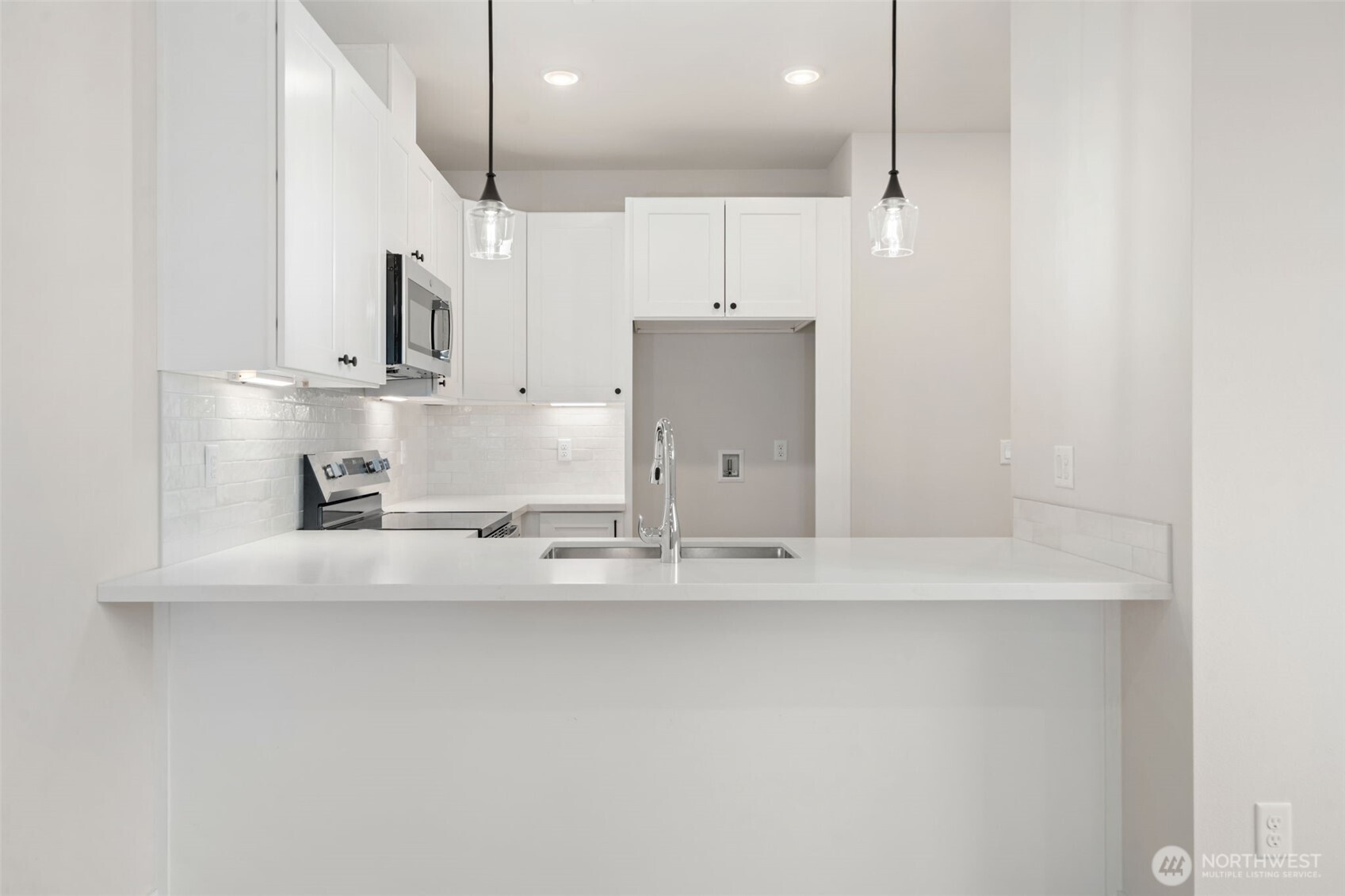 669 West Hendrickson Road, Unit 3 Sequim, WA 98382 - Photo 7 of 23