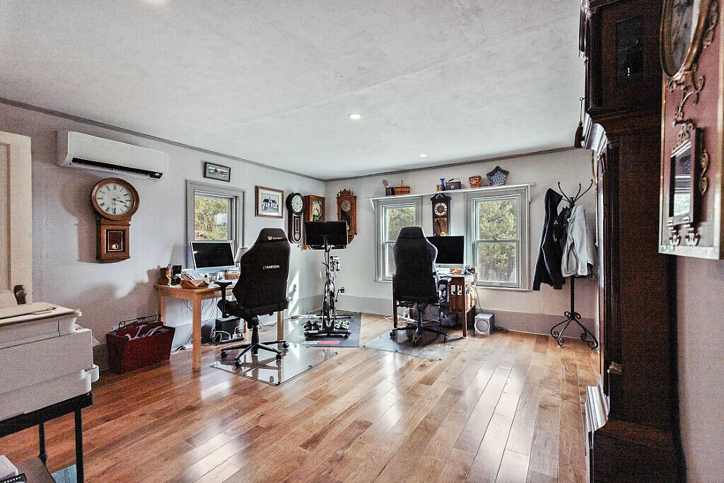 227 Warren Road Pittston, ME 04345 - Photo 19 of 55 34_BP5A9162_DxO_mls
