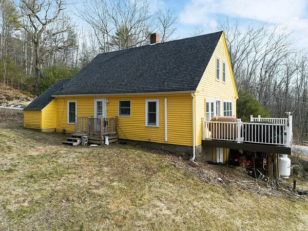 $359,000 | 227 Warren Road, Pittston, ME 04345