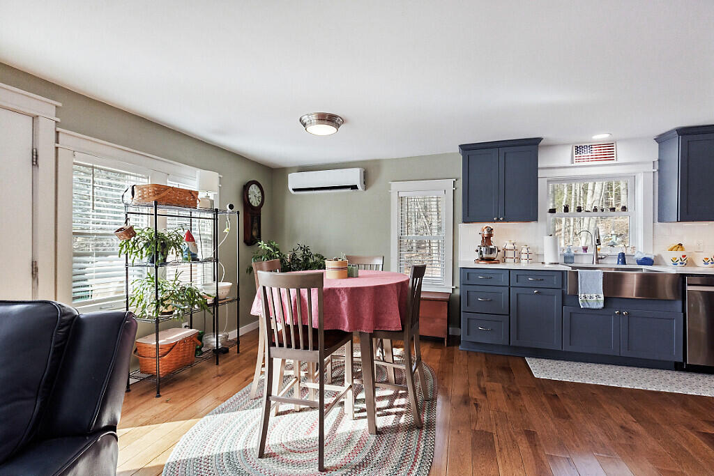 227 Warren Road Pittston, ME 04345 - Photo 6 of 56 22_BP5A9126_DxO_mls