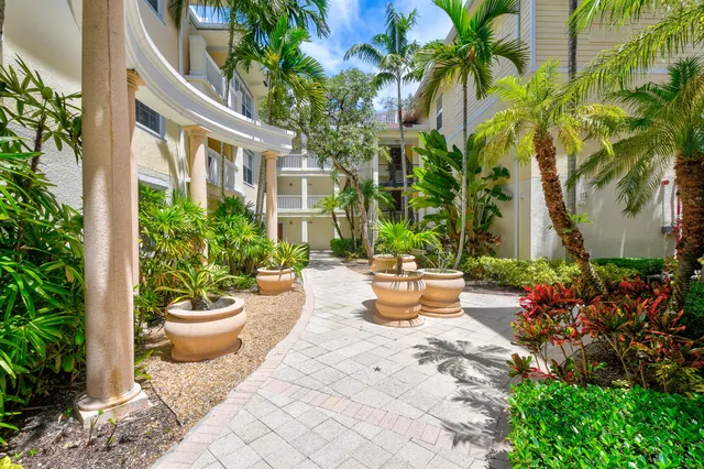 $388,000 | 276 Murcia Drive, Unit 313, Jupiter, FL 33458