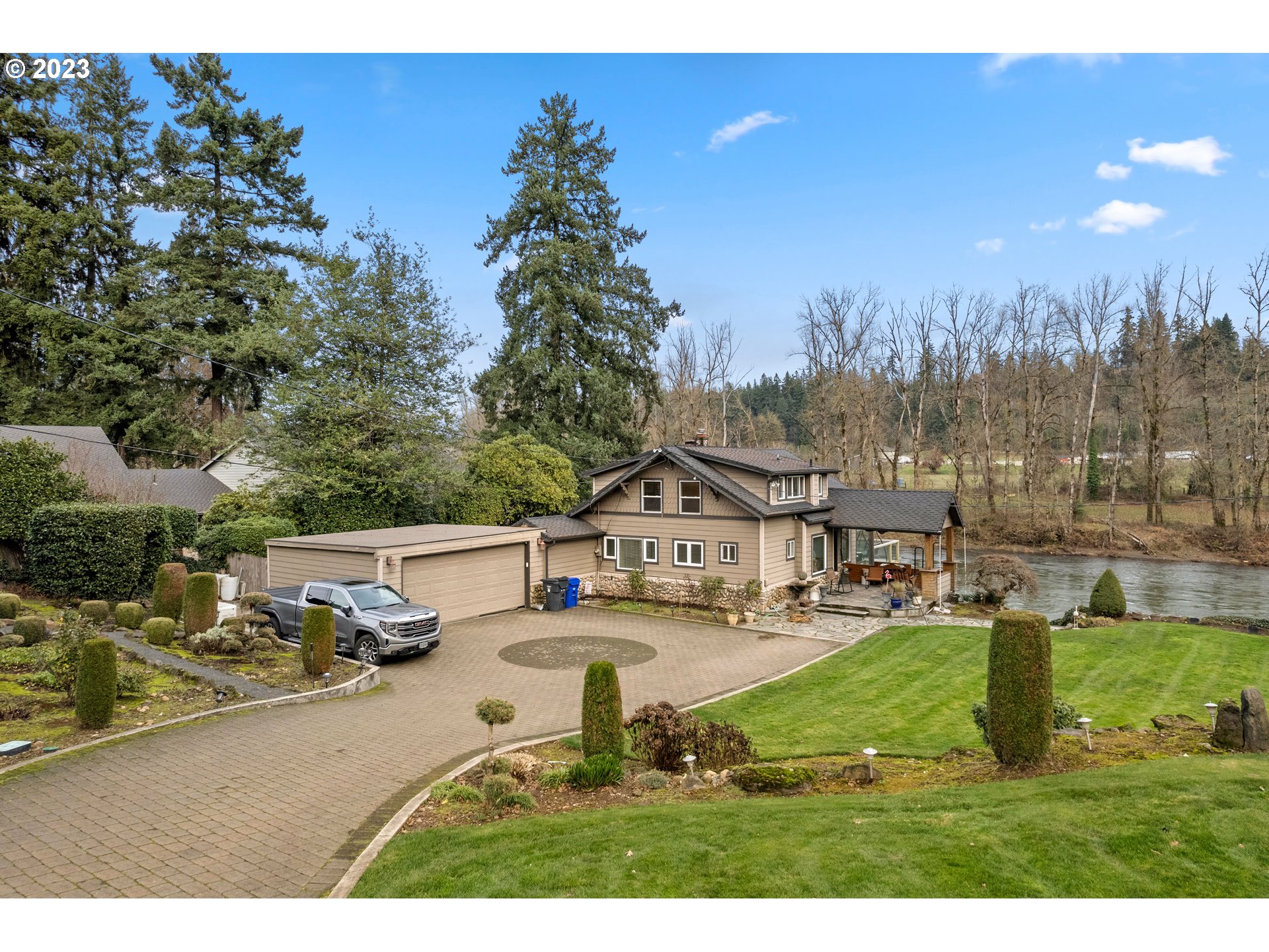 855 Edgewater Road Gladstone, OR 97027 - Photo 1 of 47 Gallery Image 1