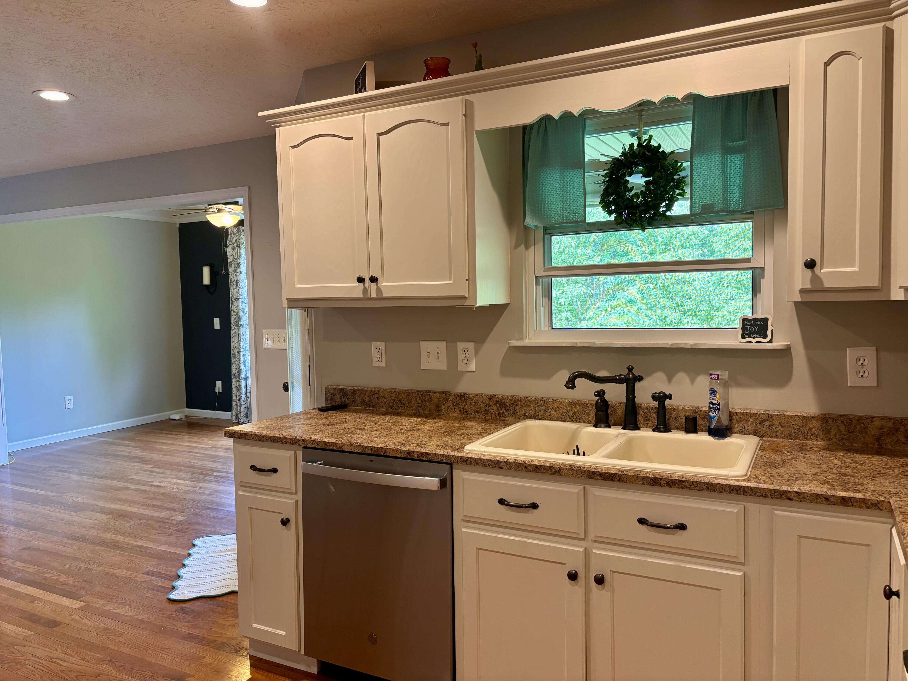 225 Maple Ridge Crittenden, KY 41030 - Photo 23 of 49 IMG_4398